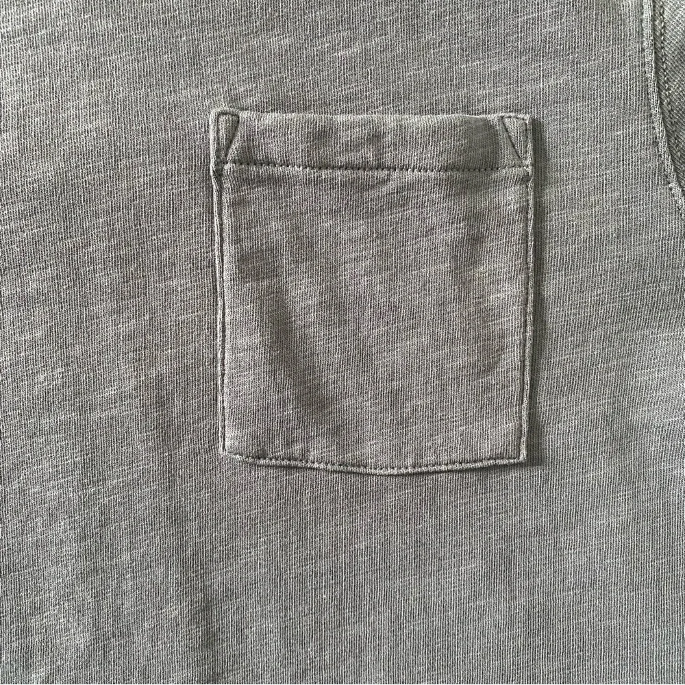 J. Crew Knit Goods Men's Green Long Sleeve Pocket Shirt Size L Soft Cotton EUC